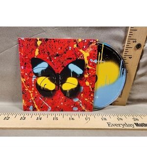 Ed Sheeran Autographed CD Overpass Graffiti New Drop Day Exclusive #2